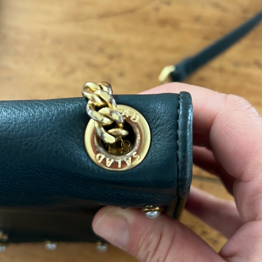 Salad Made by AW 1929 crossbody in a navy blue color - Picture 13 of 17